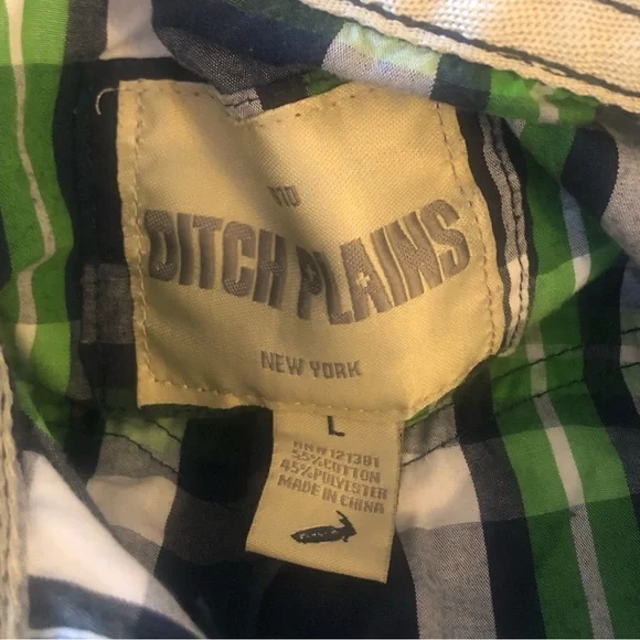 Ditch Plains Green & Blue Plaid Button Down Shirt size Large - Picture 7 of 9
